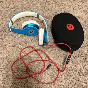 Beats by Dre Blue and White Headphones with Case